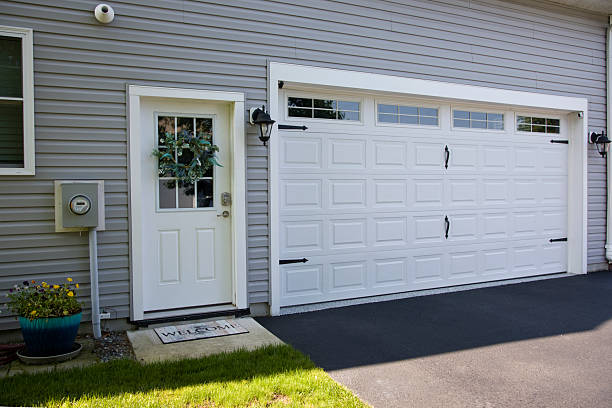 24/7 Emergency Garage Door Panel Replacement experts in Green River, WY
